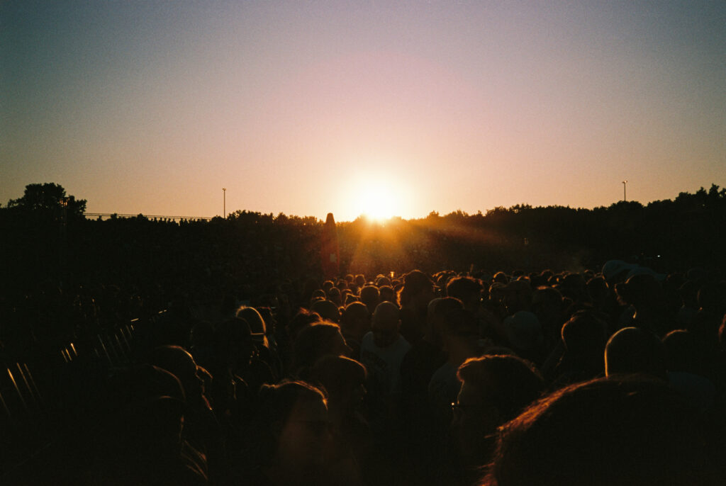 Sonnenuntergang bei SOAD im Open Air Park Düsseldorf